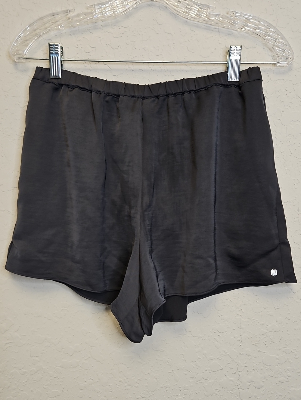 Fabletics NWT Women's Black Sleep Shorts, Size Large